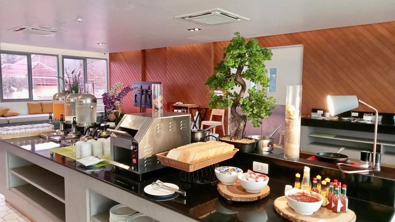 Beehive Boutique Hotel Пхукет Экстерьер фото