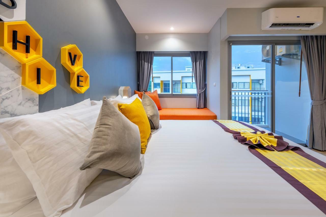 Beehive Boutique Hotel Пхукет Экстерьер фото